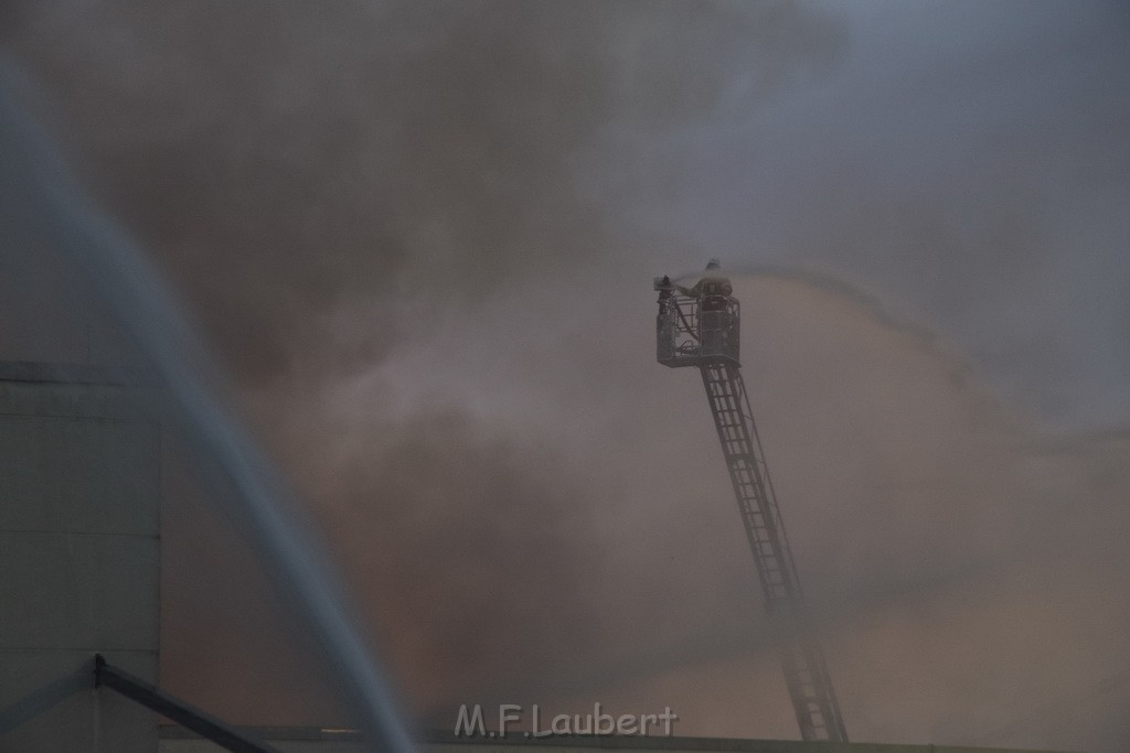 Grossbrand Halle Troisdorf Kriegsdorf Junkersring P316.JPG - Miklos Laubert